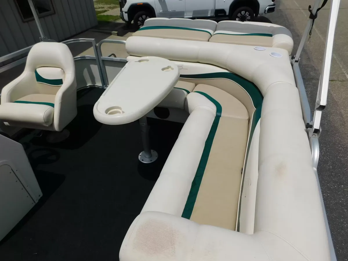 dummy-boat-img