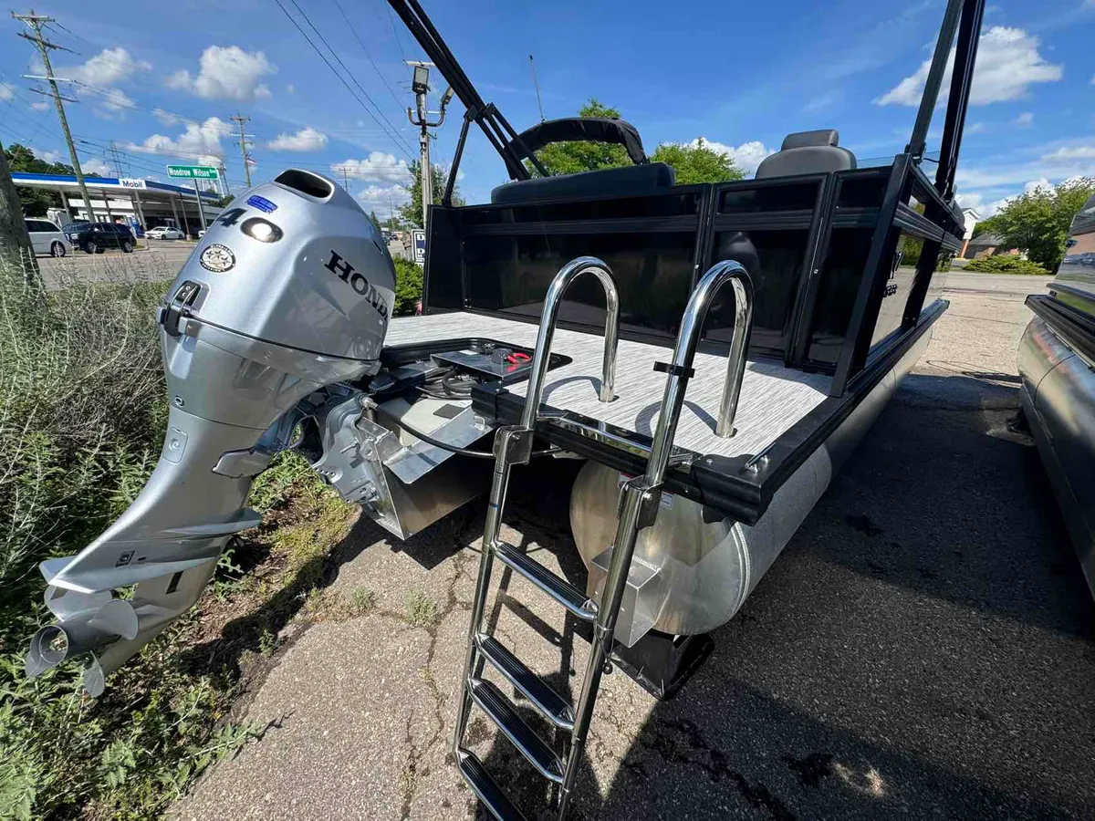 dummy-boat-img