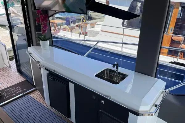 2024 Galeon 425 HTS detail image 12