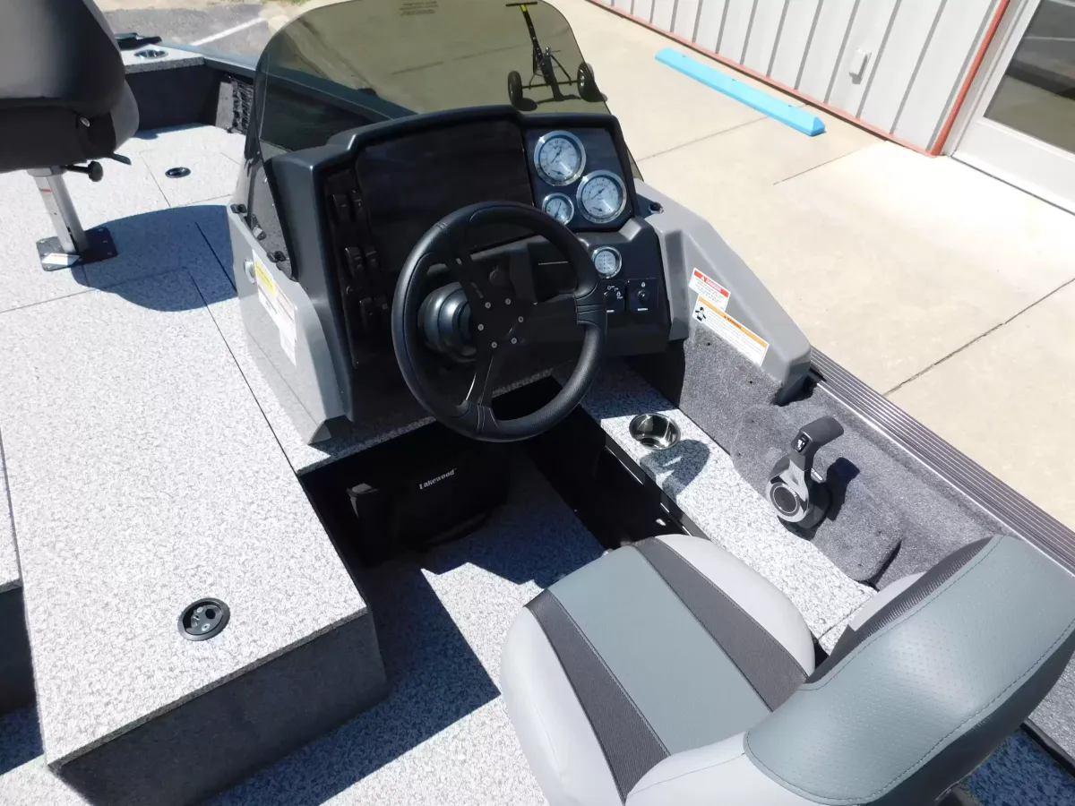 dummy-boat-img