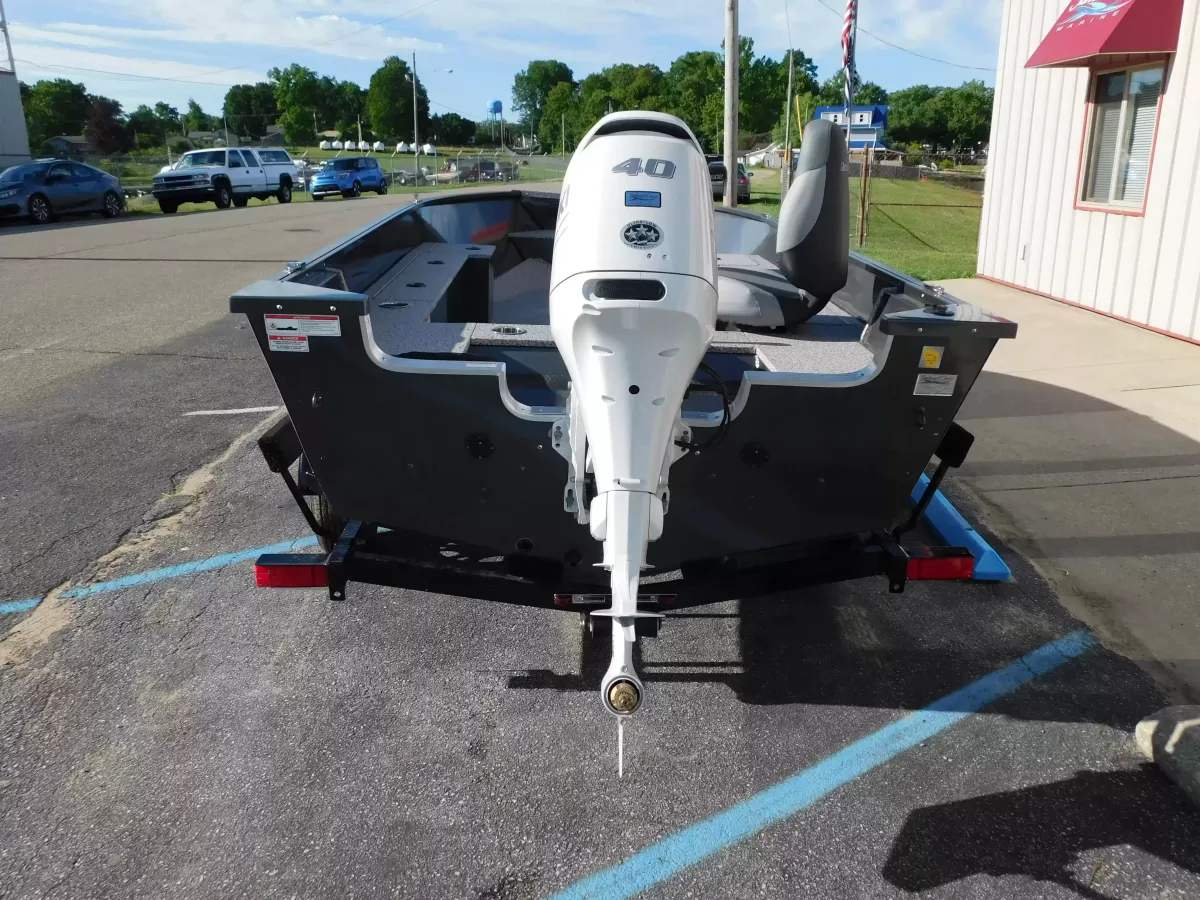 dummy-boat-img