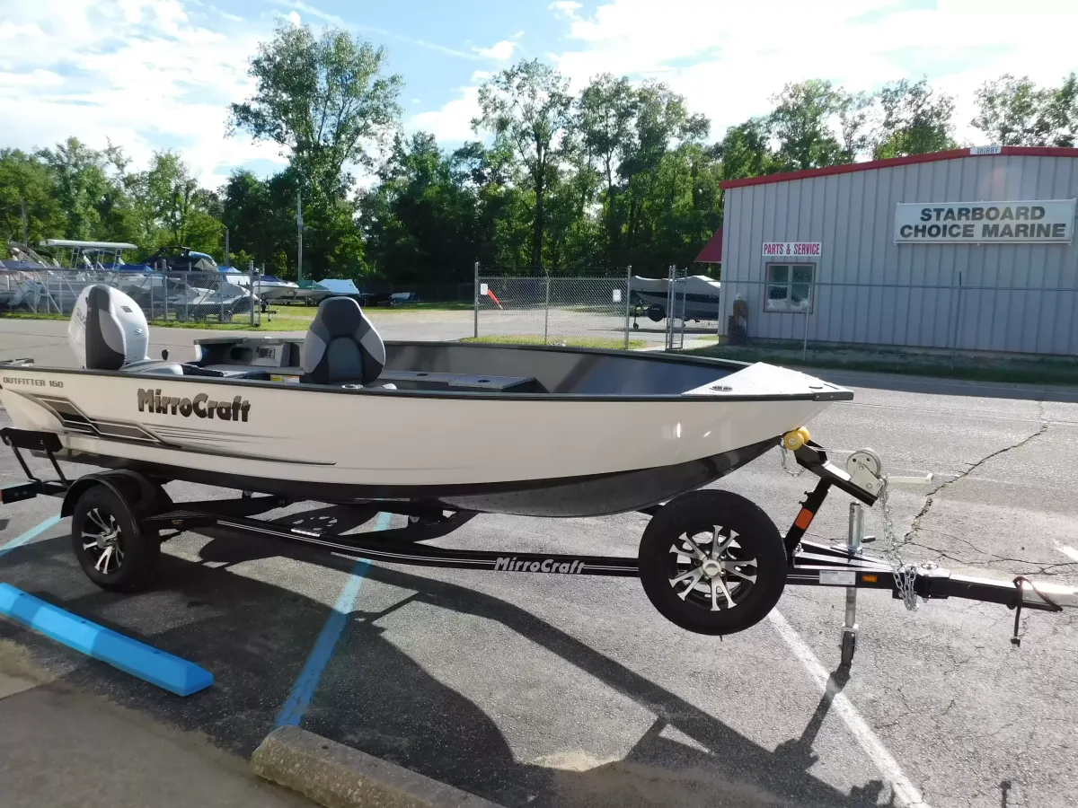 dummy-boat-img