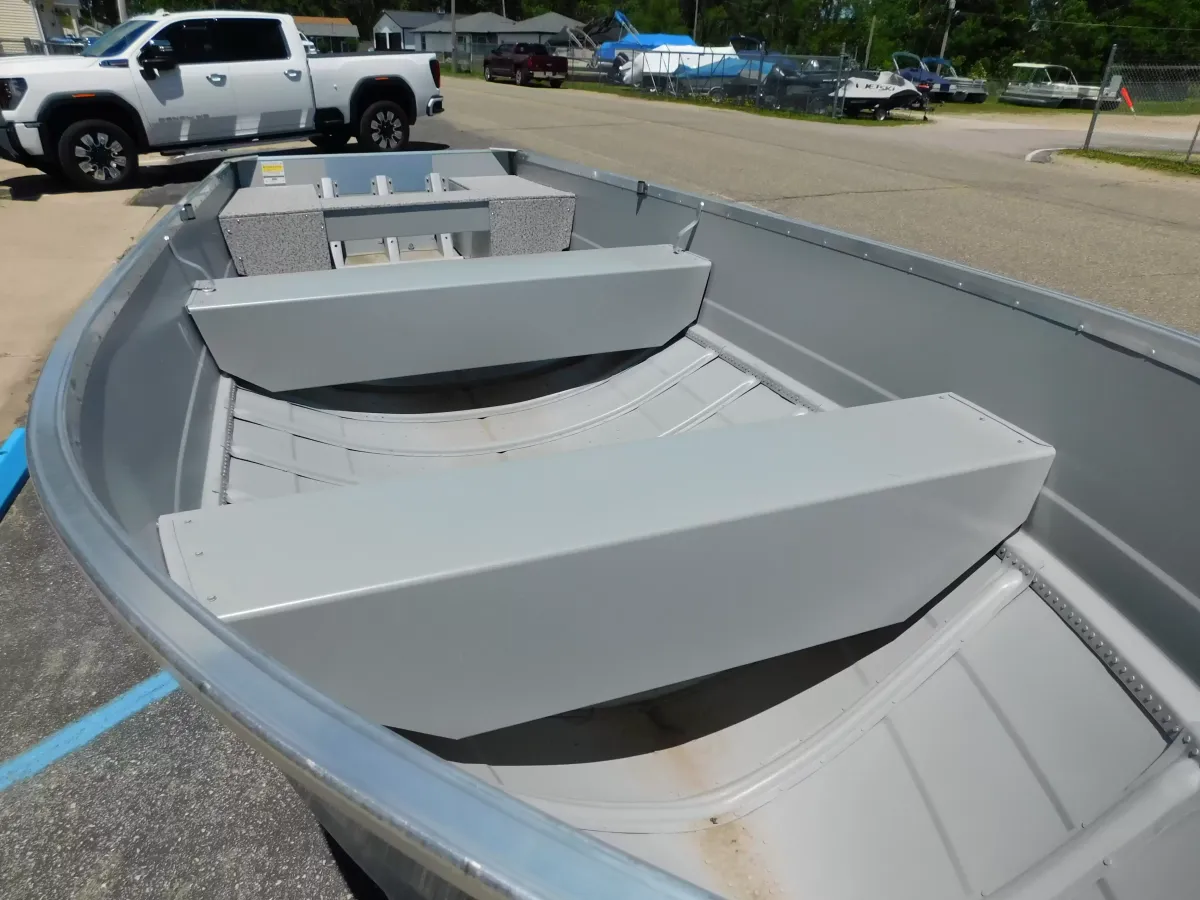dummy-boat-img