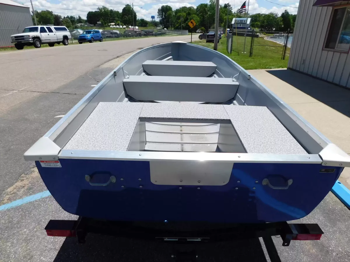 dummy-boat-img