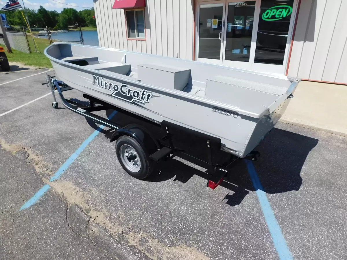 dummy-boat-img