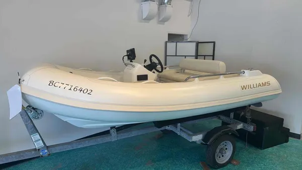 2021 Williams Jet Tender Sportjet345-3