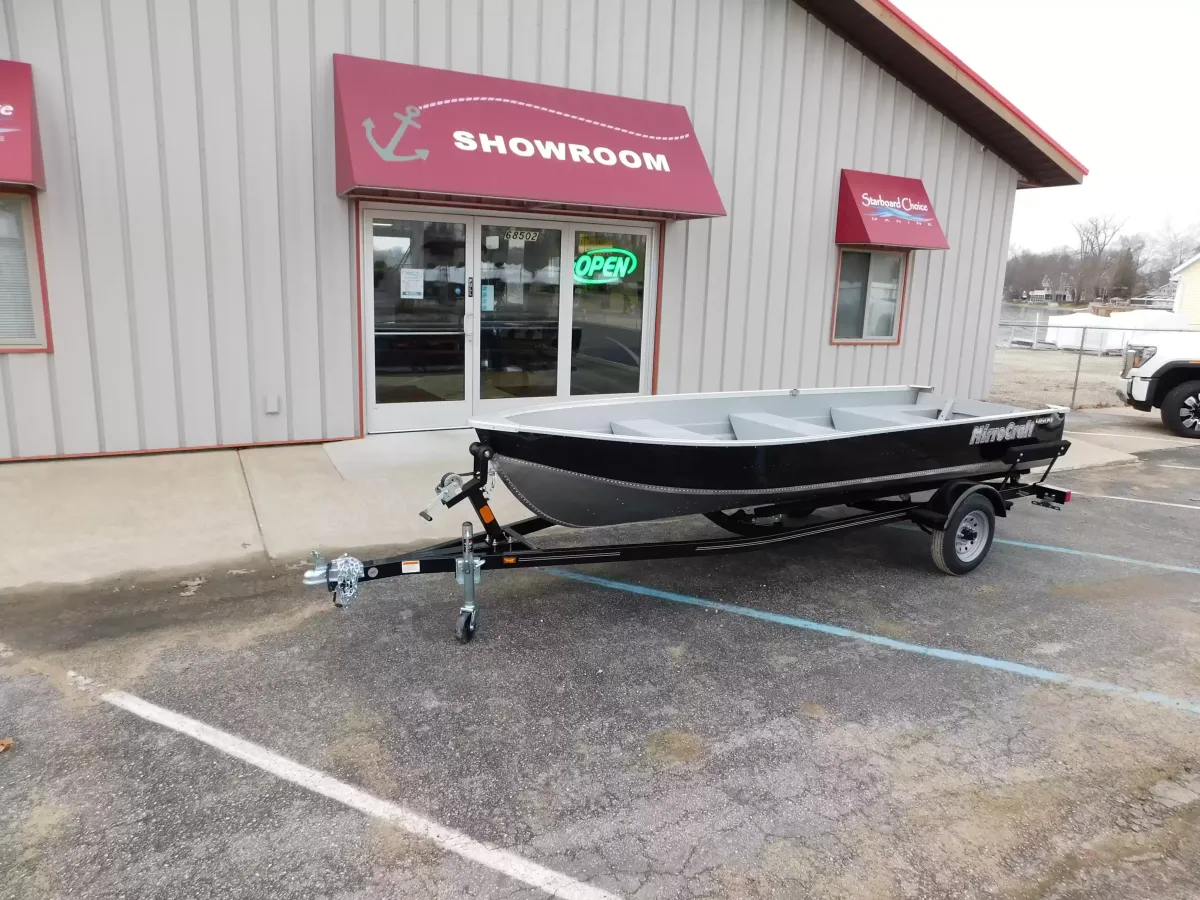 dummy-boat-img