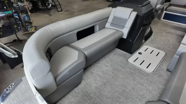 2024 Premier Solaris 250 RL-14