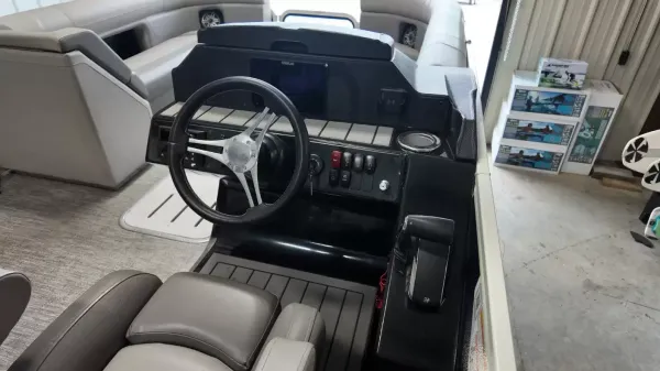 2024 Premier Solaris 250 RL-26