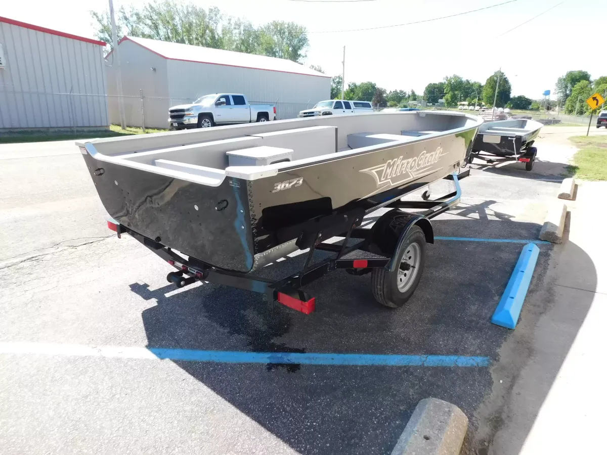 dummy-boat-img