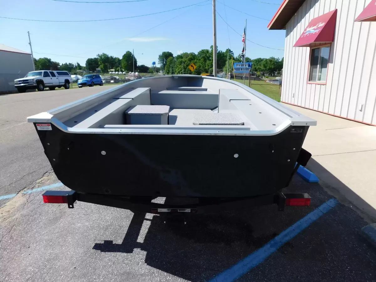 dummy-boat-img