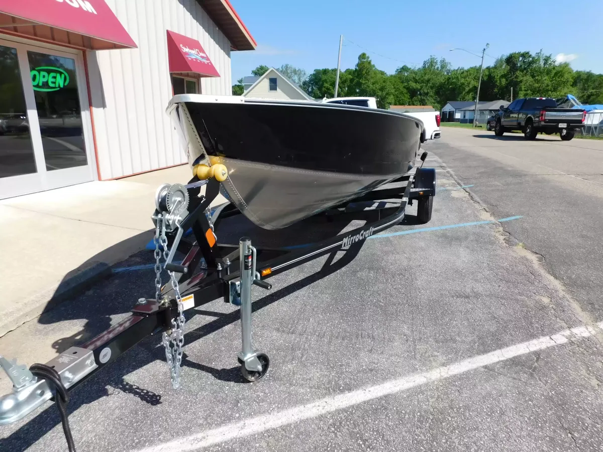 dummy-boat-img