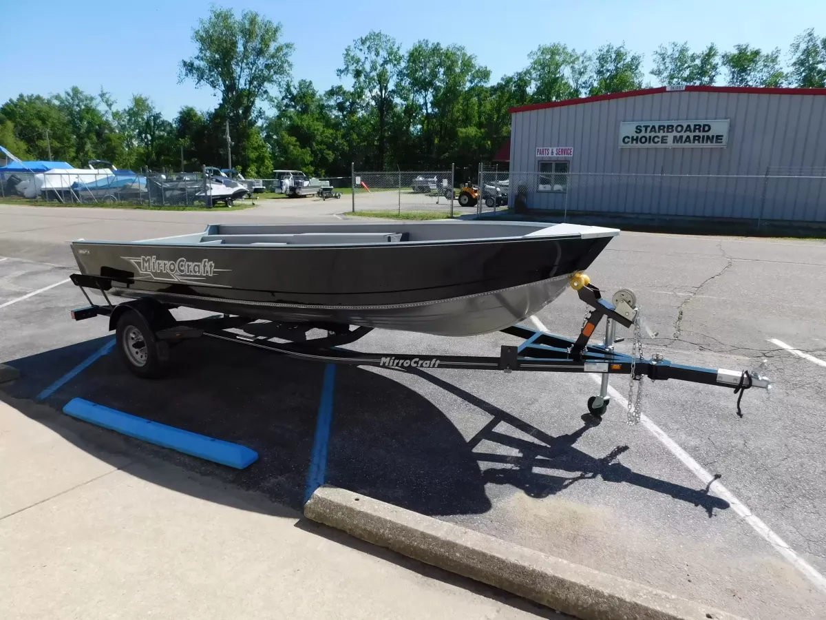 dummy-boat-img