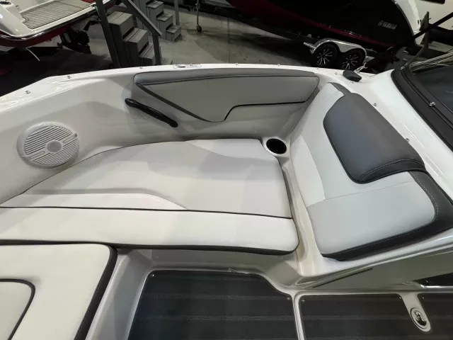 Boat Thumbnail 13