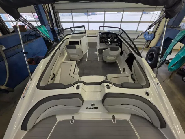 Boat Thumbnail 7