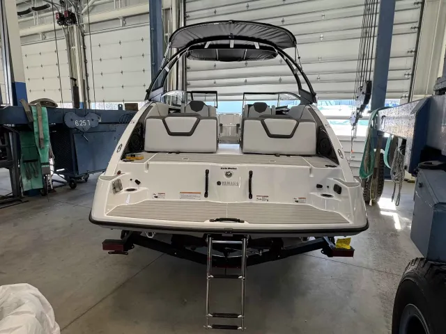 Boat Thumbnail 4
