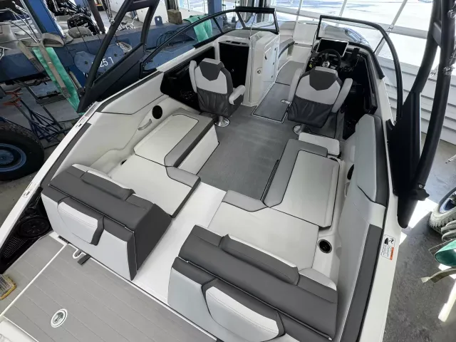 Boat Thumbnail 6