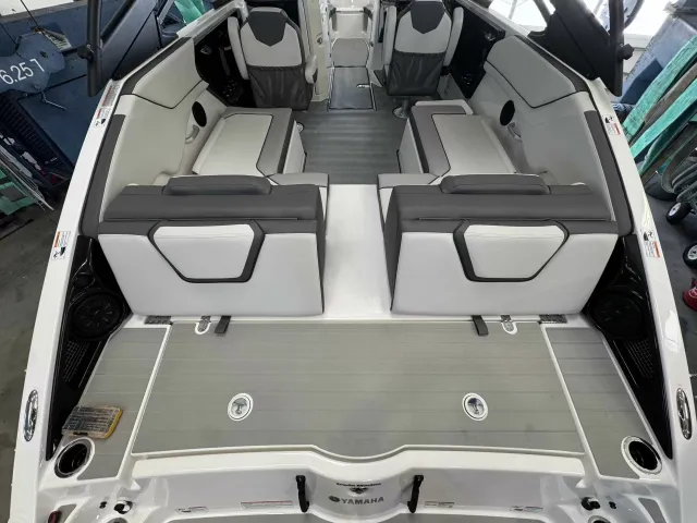 Boat Thumbnail 7