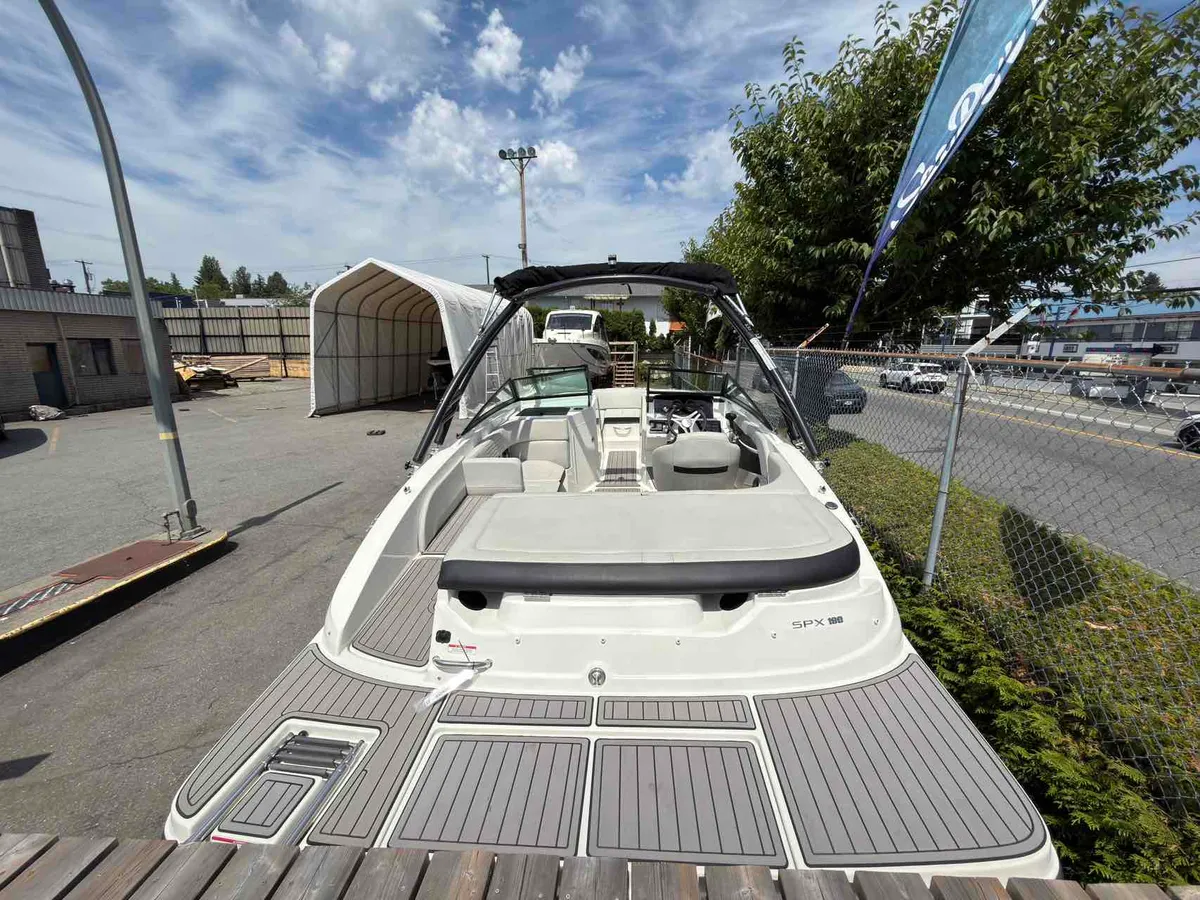 2023 Sea Ray 190SPX-4