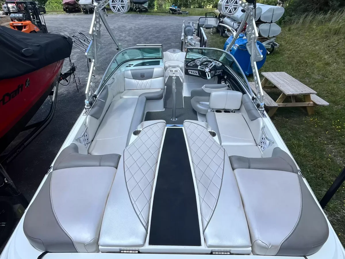 dummy-boat-img