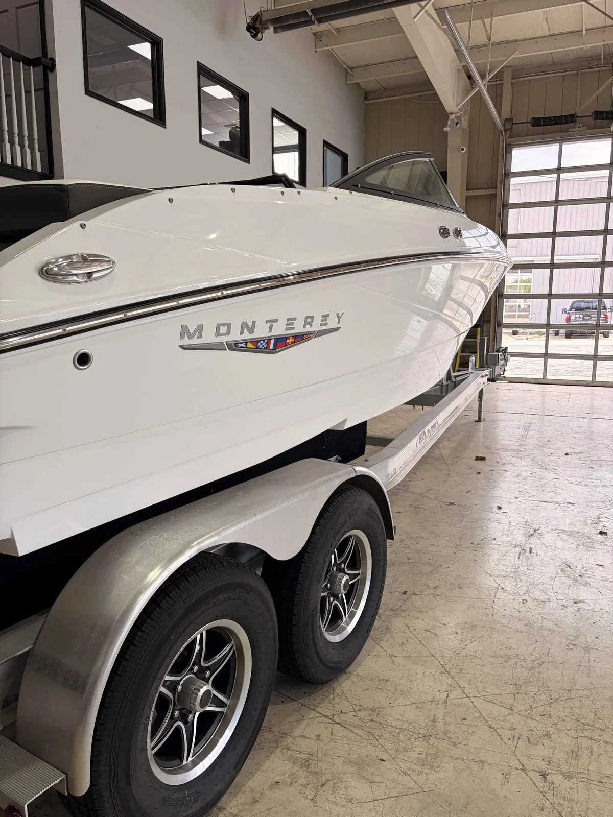 dummy-boat-img