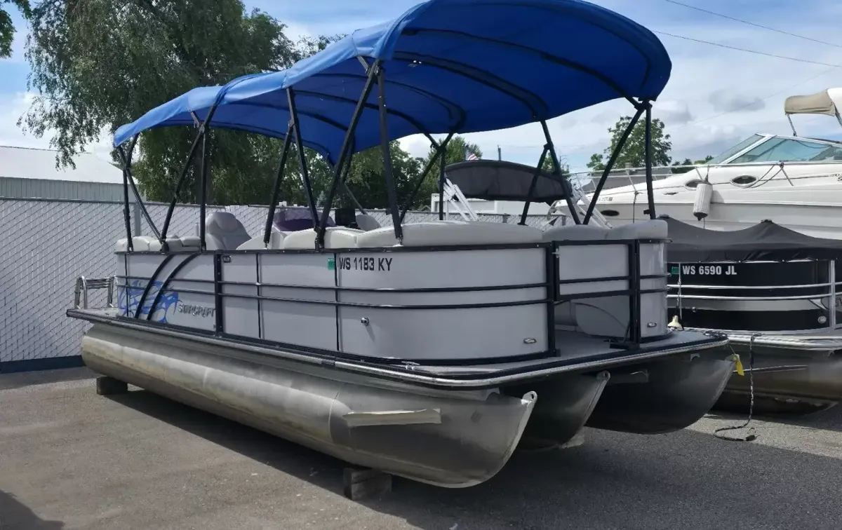 boat-carouselImage-image