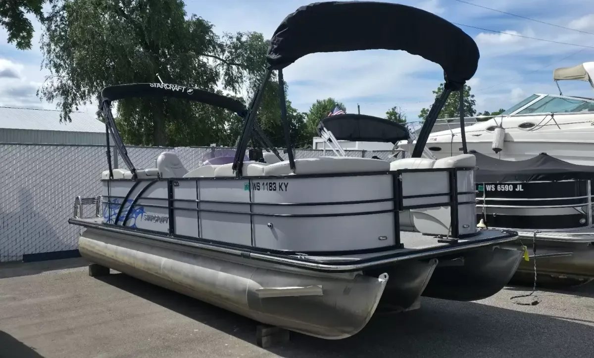 boat-carouselImage-image