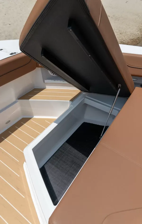 2027 Regal 34 SAV ULTIMATE detail image 6