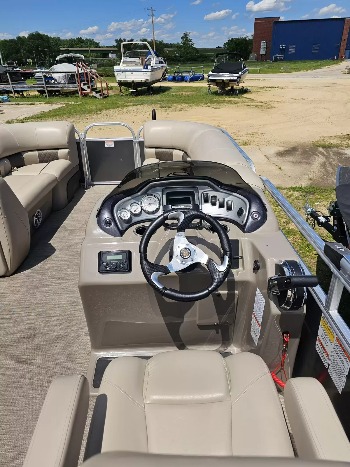boat-carouselImage-image