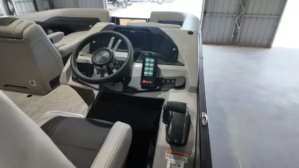 2027 Barletta Cabrio 22UC-37