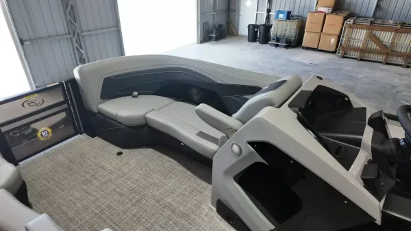 2027 Barletta Cabrio 22UC-25