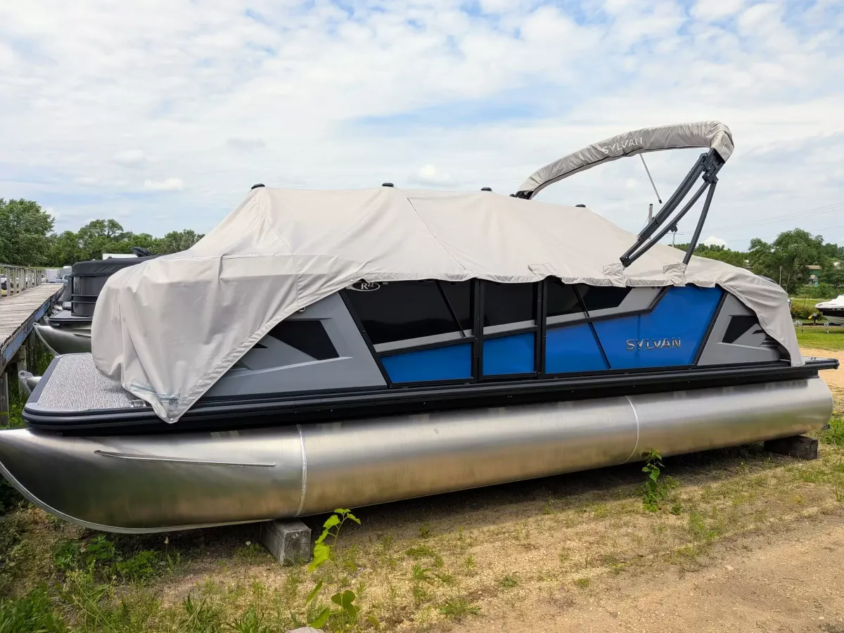 boat-carouselImage-image