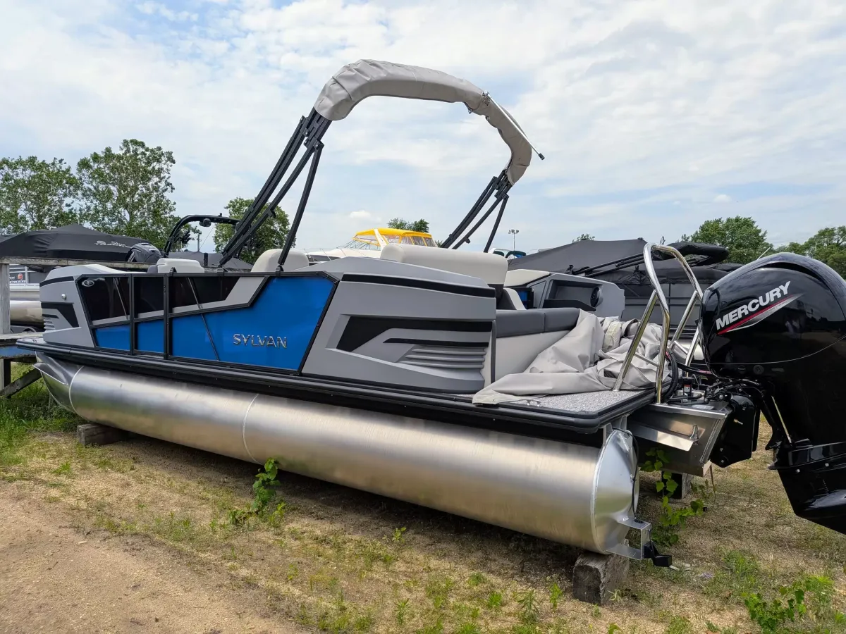 boat-carouselImage-image