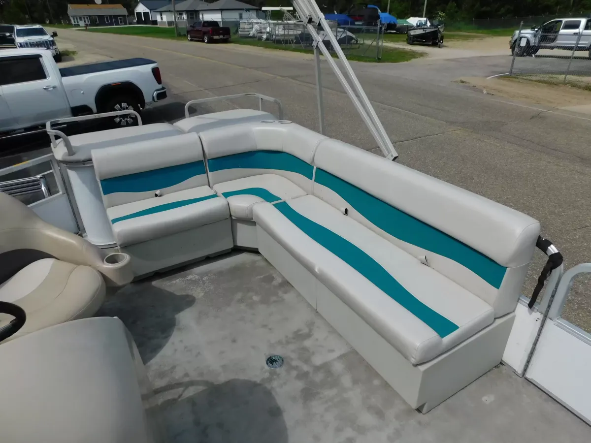 dummy-boat-img