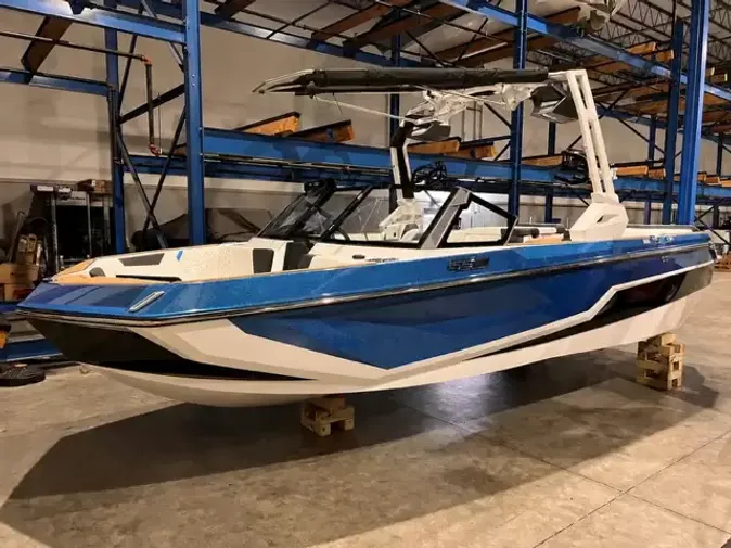 2027 Nautique GS20
