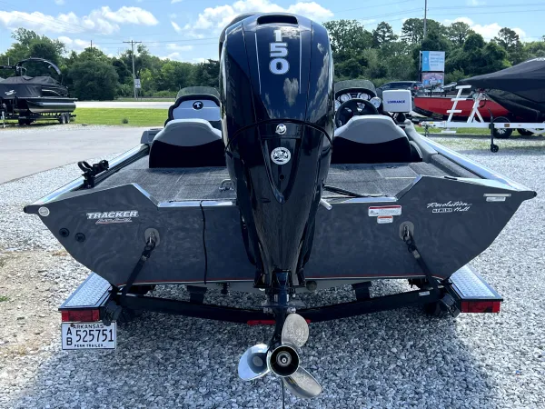 2016 Bass tracker Pro Team 195 TXW-4