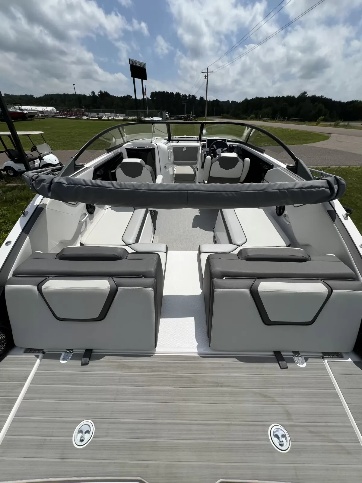 boat-carouselImage-image
