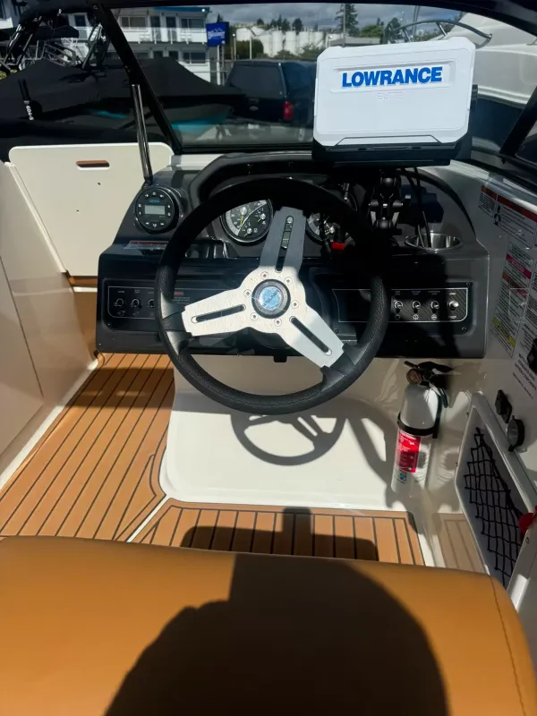 2022 Bayliner VR6 Bowrider-5