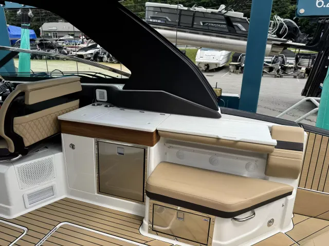 Boat Thumbnail 11