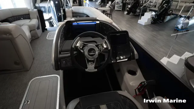 Boat Thumbnail 9