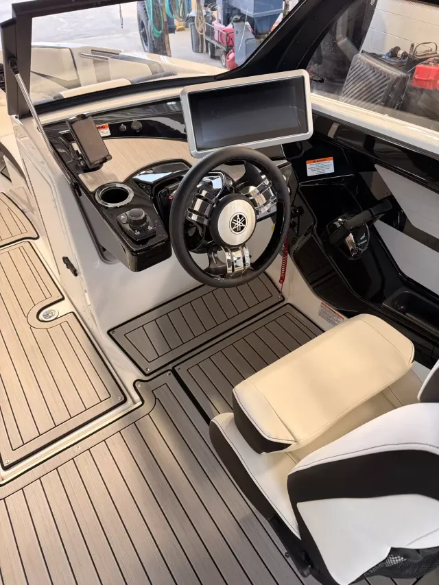 Boat Thumbnail 17