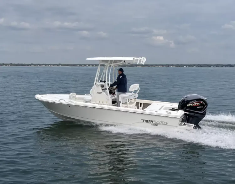 2024 Cobia PATHFINDER 2200 TRS0