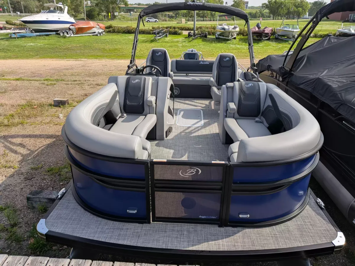 boat-carouselImage-image