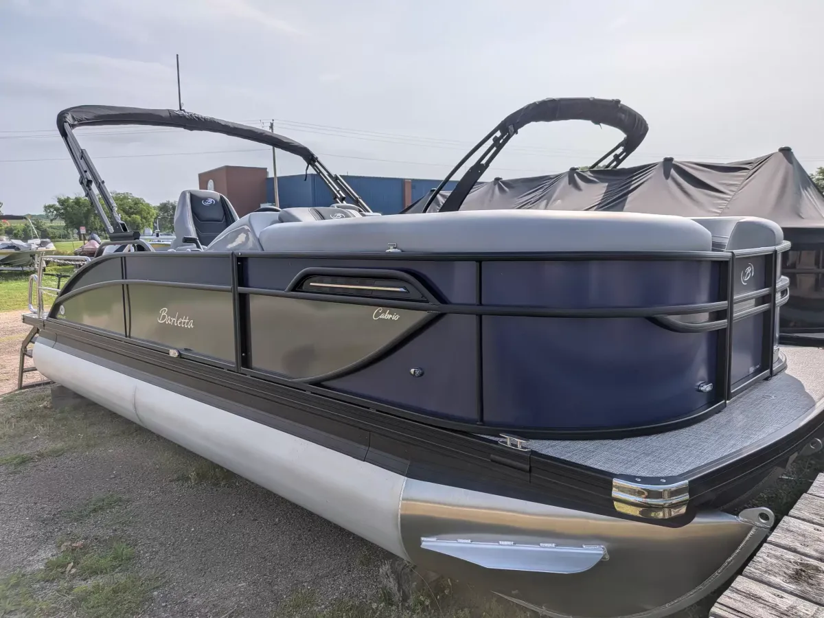 boat-carouselImage-image