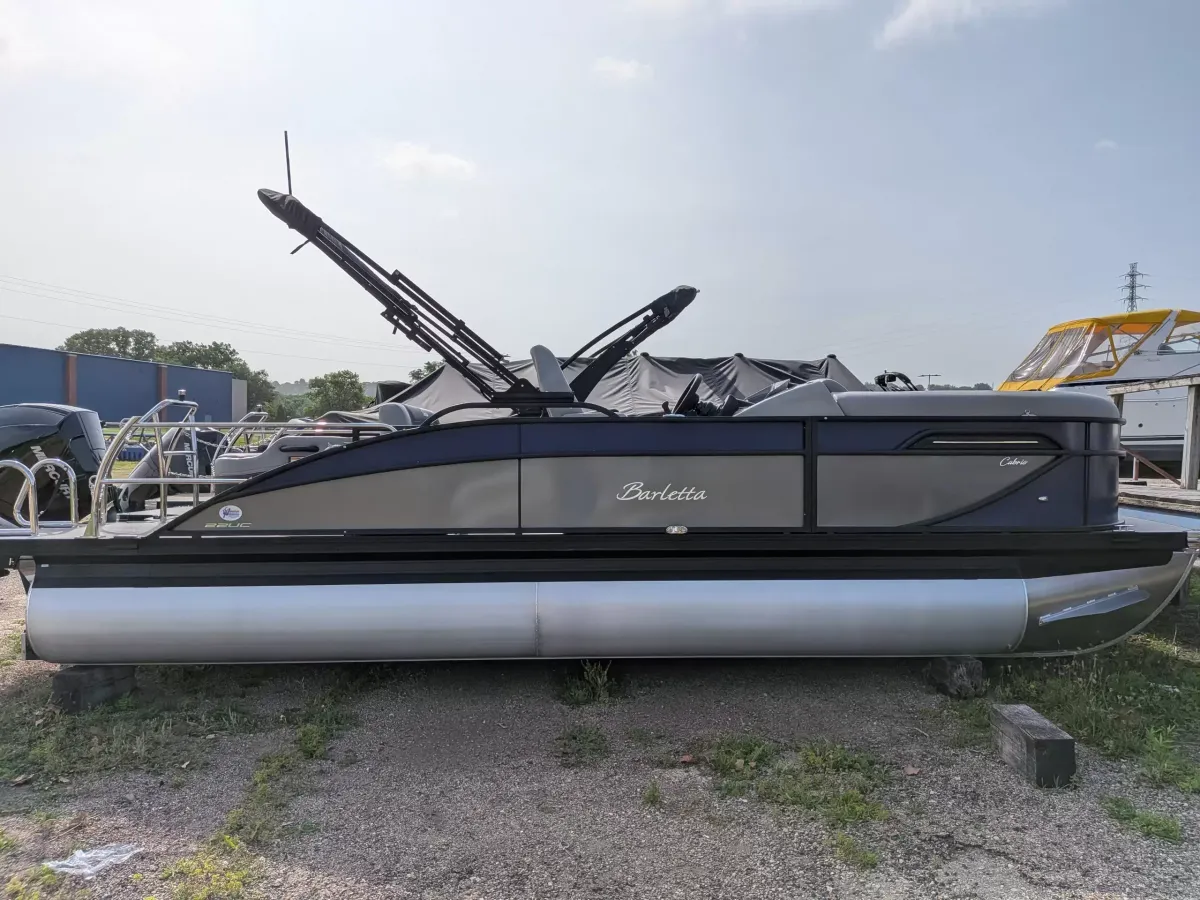 boat-carouselImage-image