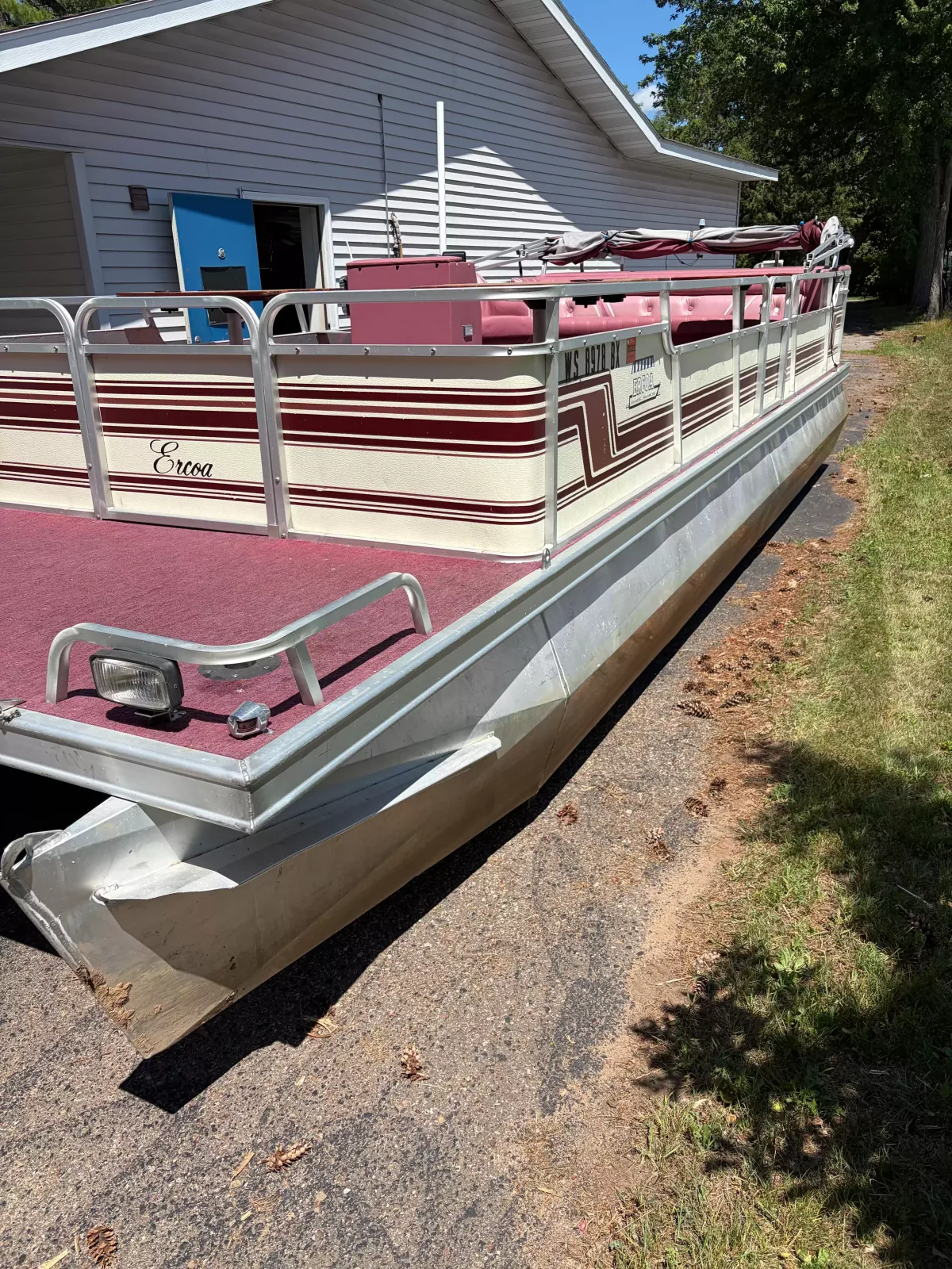 boat-carouselImage-image