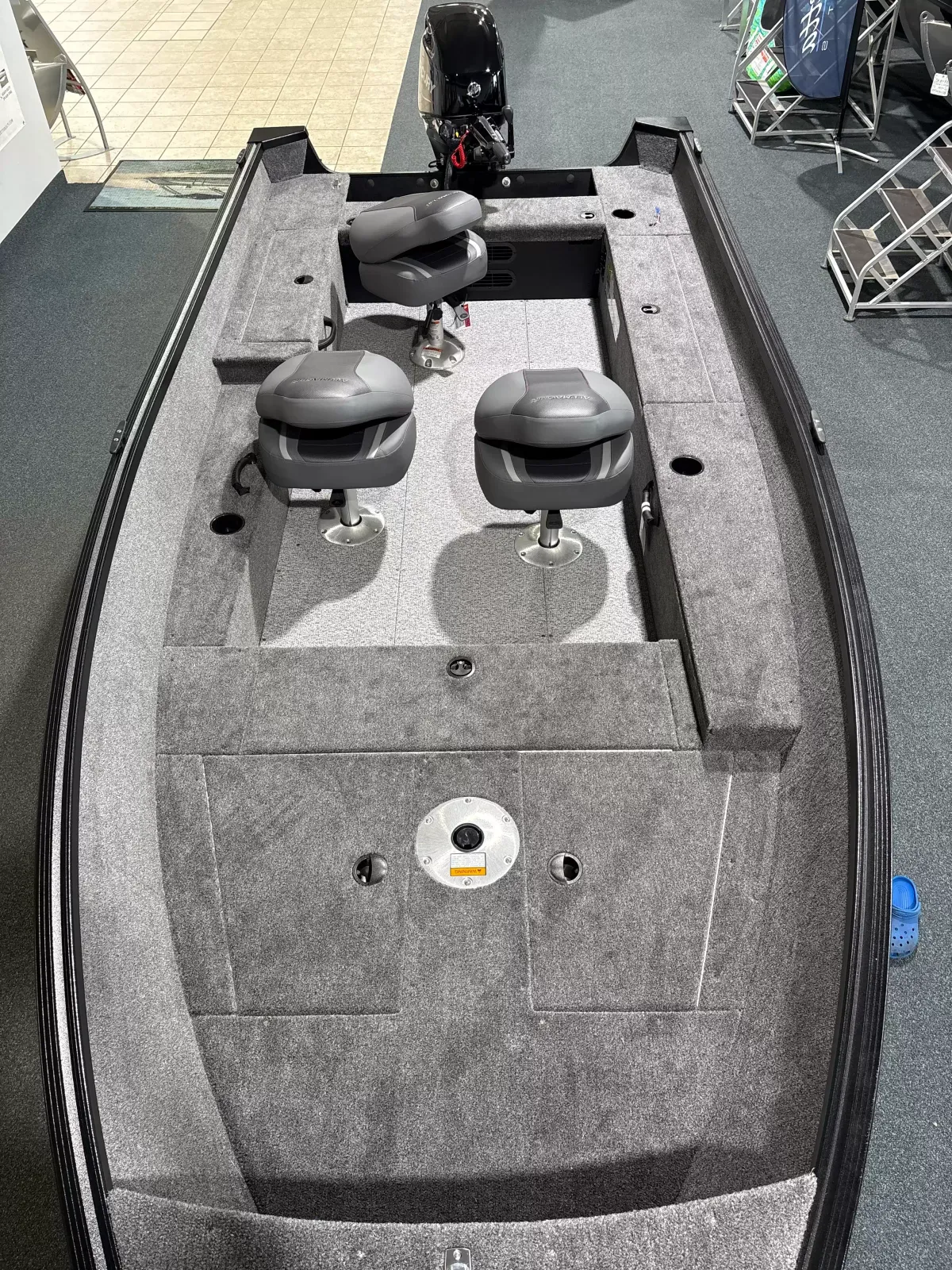 boat-carouselImage-image