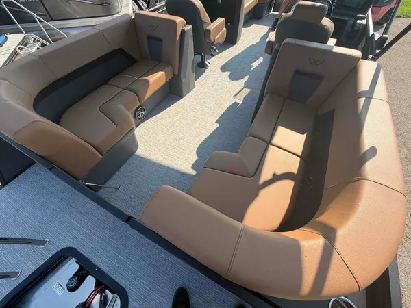 boat-detail-slider-thumb-11