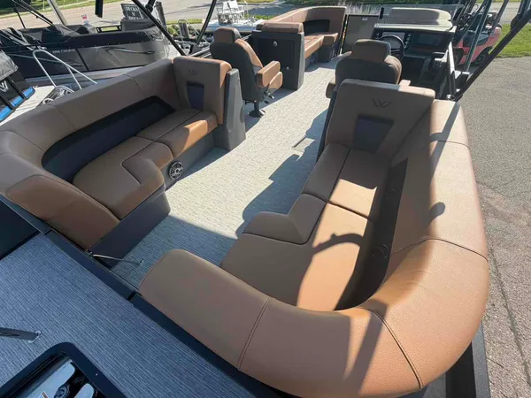 boat-detail-slider-thumb-9