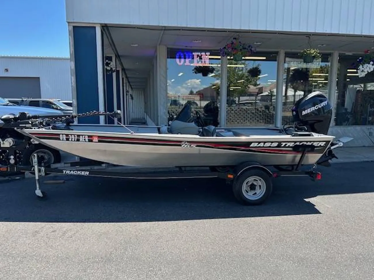  Bass tracker Pro 165-2